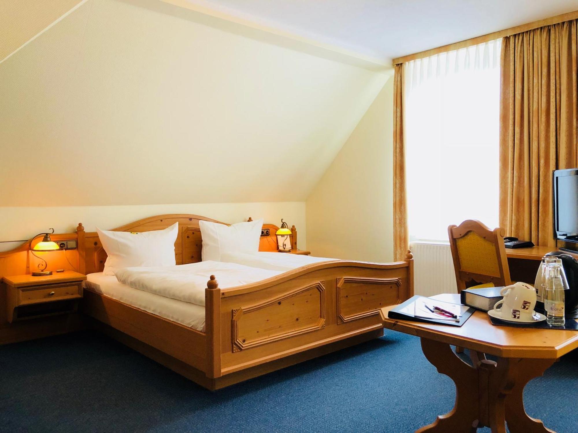 Waldhaus Oelper Hotel Брауншвайг Екстериор снимка